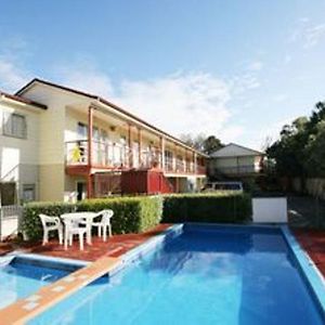 Avondale Motor Inn